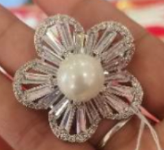 Pearl Majesty Floral Brooch