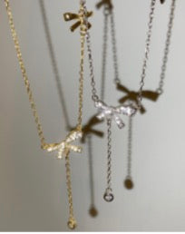 Sparkling Ribbon Necklace