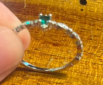 Emerald Glow Ring (Copy)
