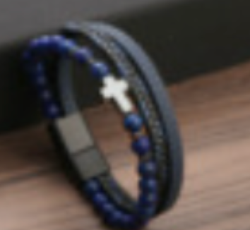 Man two color strings