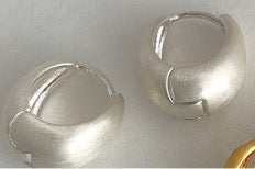 Matte Vintage Oval Silver Earrings