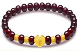Natural Garnet with Gold Beads and Lucky Lock (4mm + 3mm)