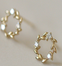 Crown Elegance Hoop Earrings