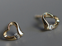 Zircon Heart Elegance Studs
