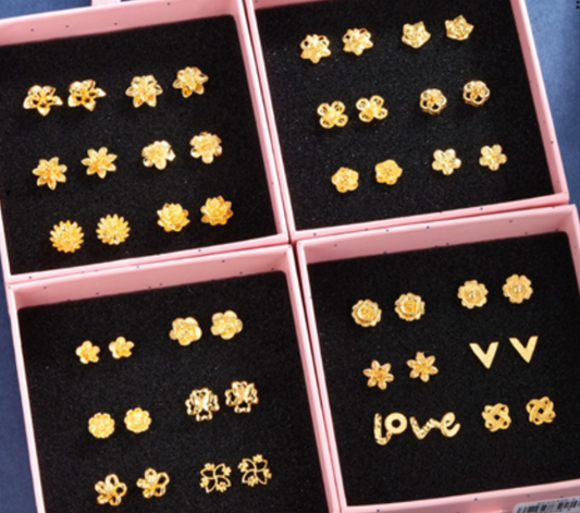Mini Gold Stud Set